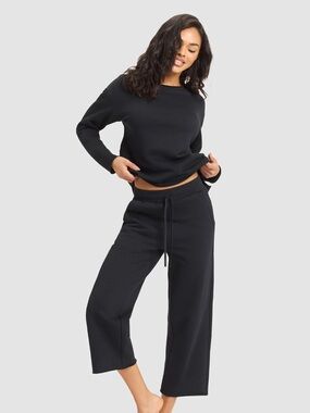 Cozy Earth Chelsea Cropped Pants in Jet Black